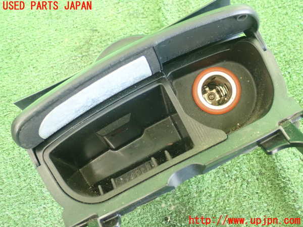 2UPJ-25847821]RX-8(SE3P)灰皿1 中古_m0003.jpg