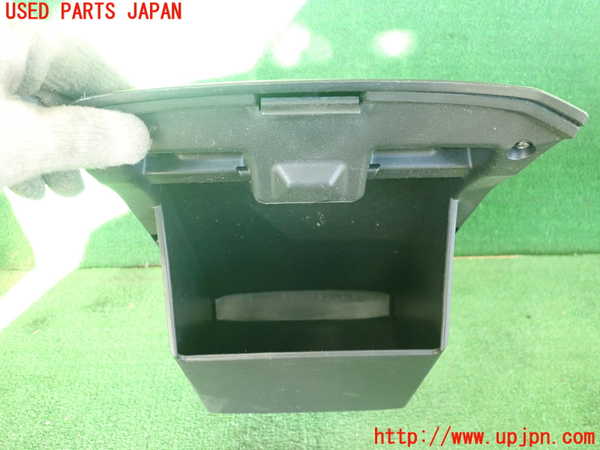 2UPJ-25847841]RX-8(SE3P)小物入れ1 中古_m0003.jpg