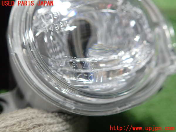 5UPJ-25851180]カローラ ツーリング ハイブリッド(ZWE219W)右フォグ 中古_m0003.jpg