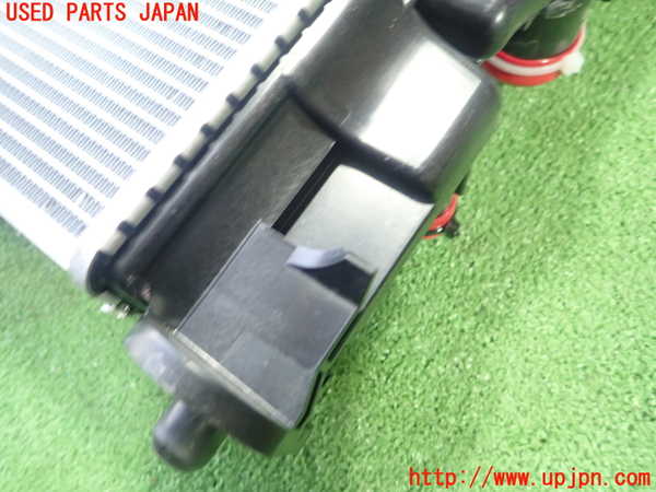 1UPJ-25852321]カローラ ツーリング ハイブリッド(ZWE219W)ラジエーター1 中古_m0003.jpg