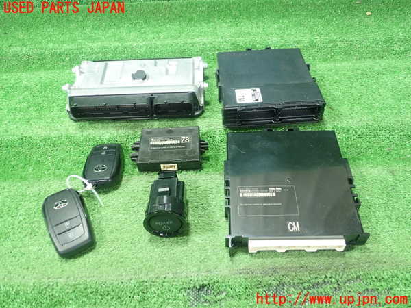 5UPJ-25856110]カローラ ツーリング ハイブリッド(ZWE219W)エンジンコンピューター 中古_m0001.jpg