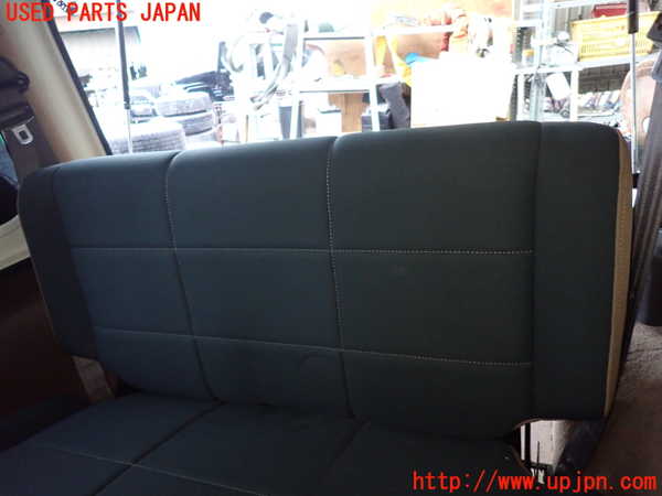 1UPJ-25867385]ジープ・ラングラー(TJ40S)リアシート 中古_m0002.jpg