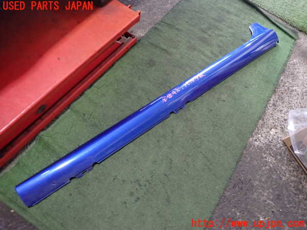 2UPJ-25881392]VW ゴルフ R32(1KBUBF)左サイドステップ 中古_m0001.jpg