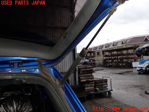 2UPJ-25881584]VW ゴルフ R32(1KBUBF)リアゲートダンパー 中古_m0001.jpg
