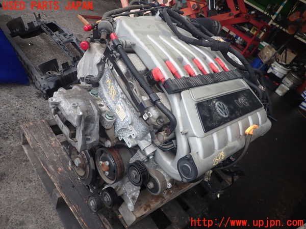 2UPJ-25882010]VW ゴルフ R32(1KBUBF)エンジン BUB 4WD 中古_m0001.jpg