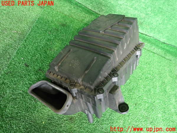 2UPJ-25882560]VW ゴルフ R32(1KBUBF)エアクリーナーボックス 中古_m0001.jpg