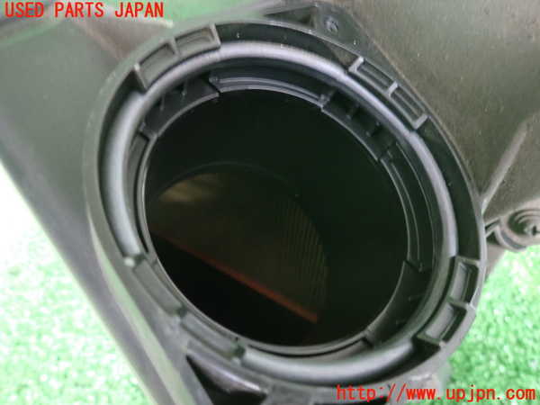 2UPJ-25882560]VW ゴルフ R32(1KBUBF)エアクリーナーボックス 中古_m0002.jpg