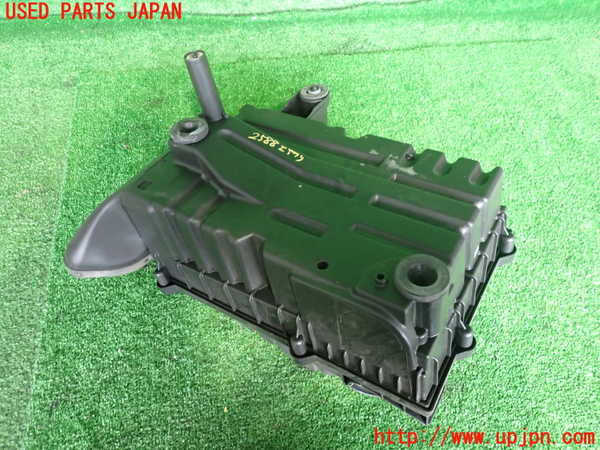 2UPJ-25882560]VW ゴルフ R32(1KBUBF)エアクリーナーボックス 中古_m0003.jpg