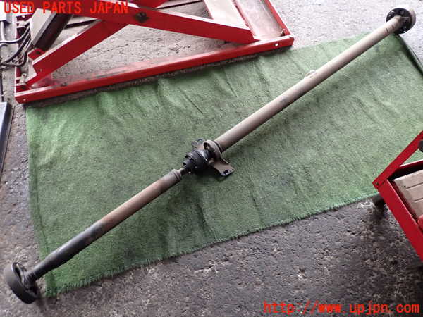 2UPJ-25883410]VW ゴルフ R32(1KBUBF)リアプロペラシャフト 中古_m0001.jpg