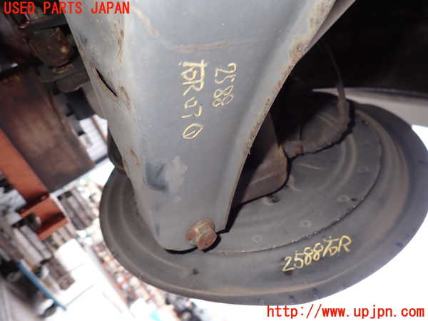 2UPJ-25884300]VW ゴルフ R32(1KBUBF)右リアナックルハブ 中古_m0001.jpg