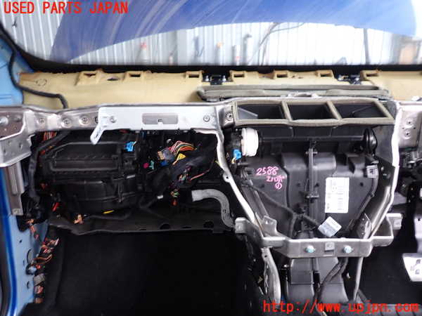 2UPJ-25886081]VW ゴルフ R32(1KBUBF)エバポレーター1 中古_m0001.jpg