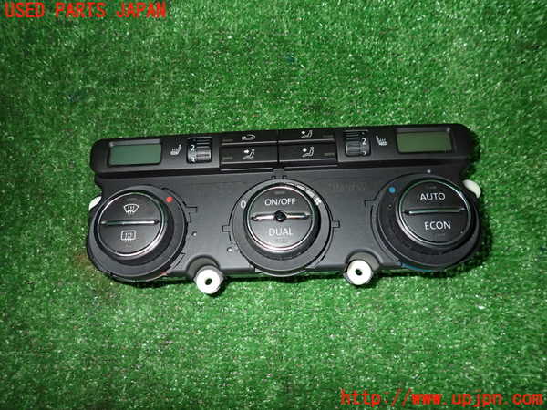 2UPJ-25886066]VW ゴルフ R32(1KBUBF)エアコンスイッチ1 中古_m0001.jpg