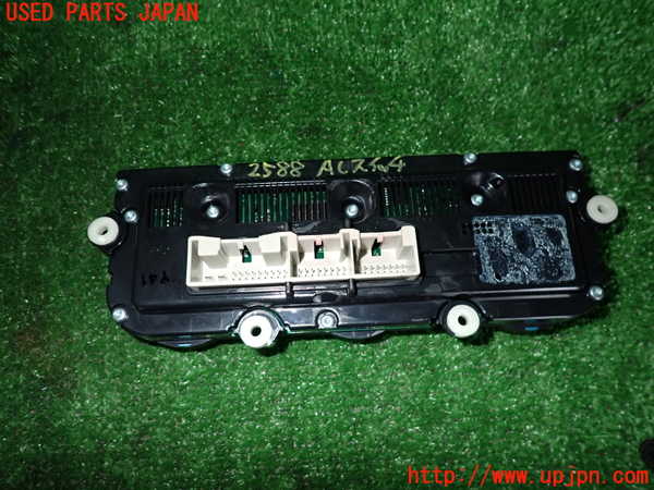 2UPJ-25886066]VW ゴルフ R32(1KBUBF)エアコンスイッチ1 中古_m0002.jpg