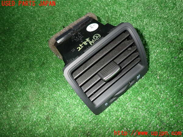 2UPJ-25887527]VW ゴルフ R32(1KBUBF)エアコン吹き出し口2 (右) 中古_m0001.jpg
