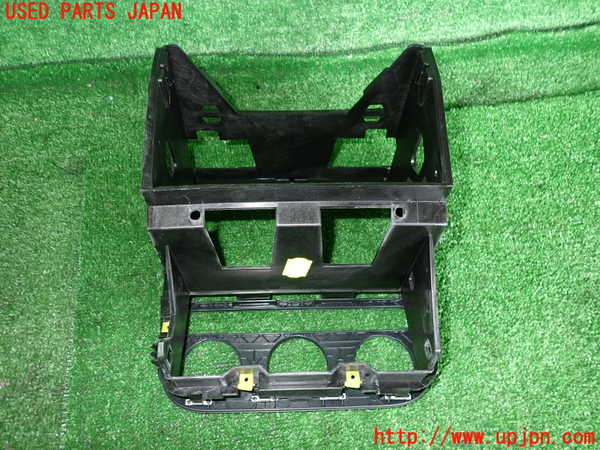 2UPJ-25887549]VW ゴルフ R32(1KBUBF)コンソール 中古_m0002.jpg