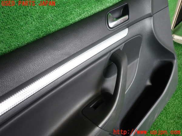 2UPJ-25881264]VW ゴルフ R32(1KBUBF)左前ドア内張り 中古_m0002.jpg