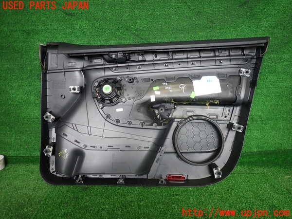2UPJ-25881264]VW ゴルフ R32(1KBUBF)左前ドア内張り 中古_m0003.jpg