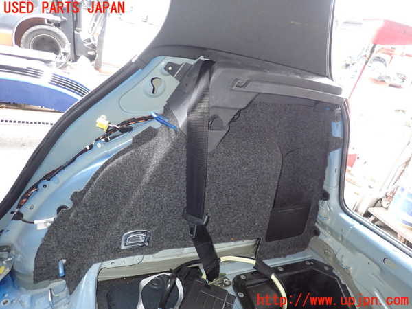 2UPJ-25887675]VW ゴルフ R32(1KBUBF)右リアピラートリム 中古_m0003.jpg