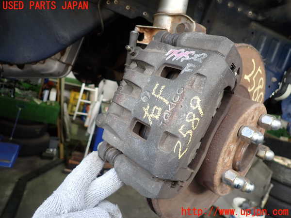 2UPJ-25894080]インプレッサ WRX-STi(GC8)右フロントキャリパー 中古_m0001.jpg