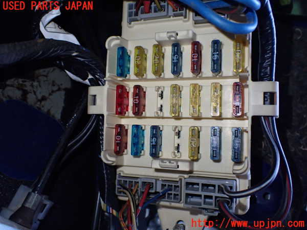 2UPJ-25896741]インプレッサ WRX-STi(GC8)ヒューズボックス1 中古_m0003.jpg
