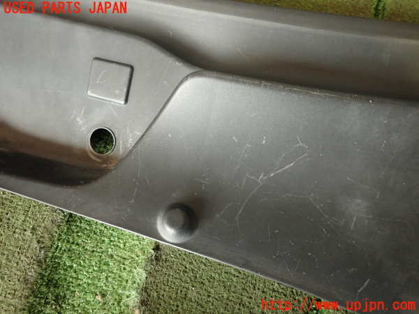 2UPJ-25901190]ポルシェ・カイエン ターボ(9PAM4851A)カウルトップ 中古_m0003.jpg