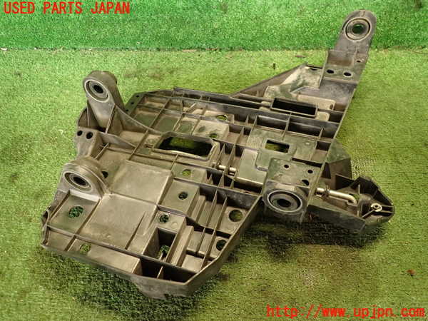 2UPJ-25901140]ポルシェ・カイエン ターボ(9PAM4851A)右ヘッドライトリム 中古_m0002.jpg