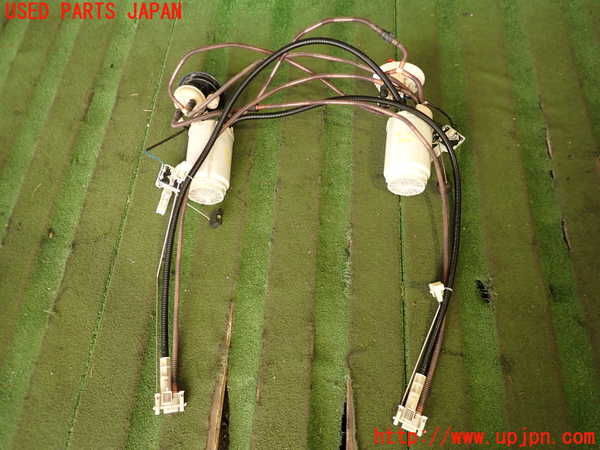 2UPJ-25902510]ポルシェ・カイエン ターボ(9PAM4851A)燃料ポンプ 中古_m0001.jpg