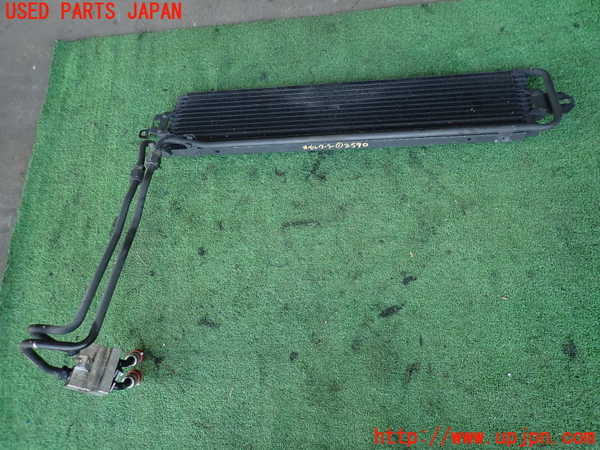 2UPJ-25902481]ポルシェ・カイエン ターボ(9PAM4851A)オイルクーラー1 中古_m0001.jpg