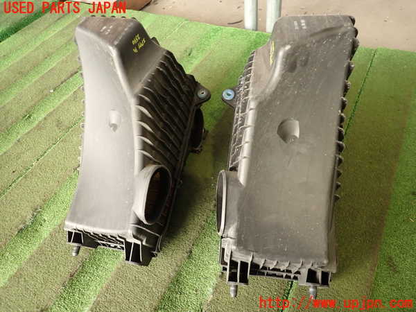 2UPJ-25902560]ポルシェ・カイエン ターボ(9PAM4851A)エアクリーナーボックス 中古_m0002.jpg