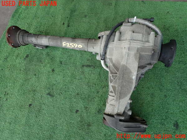 2UPJ-25904350]ポルシェ・カイエン ターボ(9PAM4851A)フロントデフ 中古_m0001.jpg