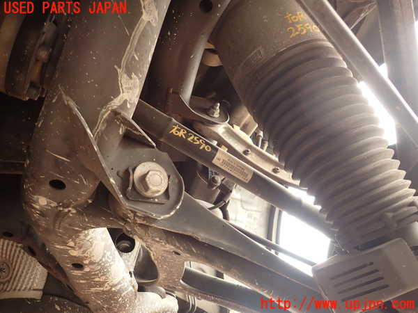2UPJ-25904020]ポルシェ・カイエン ターボ(9PAM4851A)右リアドライブシャフト 中古_m0001.jpg