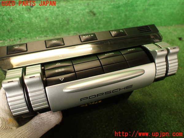 2UPJ-25906066]ポルシェ・カイエン ターボ(9PAM4851A)エアコンスイッチ1 中古_m0002.jpg