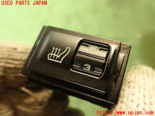 2UPJ-25906312]ポルシェ・カイエン ターボ(9PAM4851A)スイッチ7 (シートヒーター) 中古_m0002.jpg