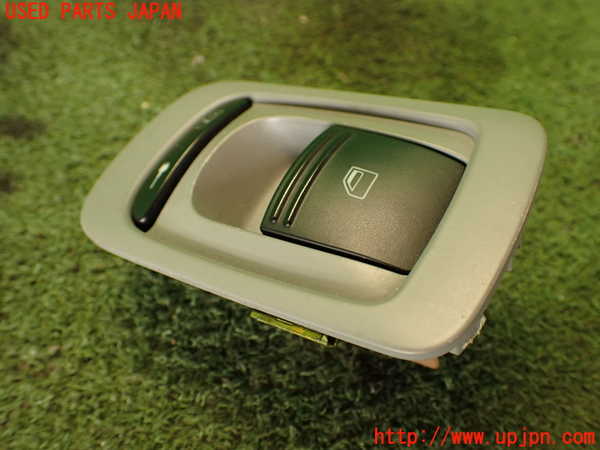 2UPJ-25906240]ポルシェ・カイエン ターボ(9PAM4851A)右前パワーウィンドウスイッチ 中古_m0001.jpg
