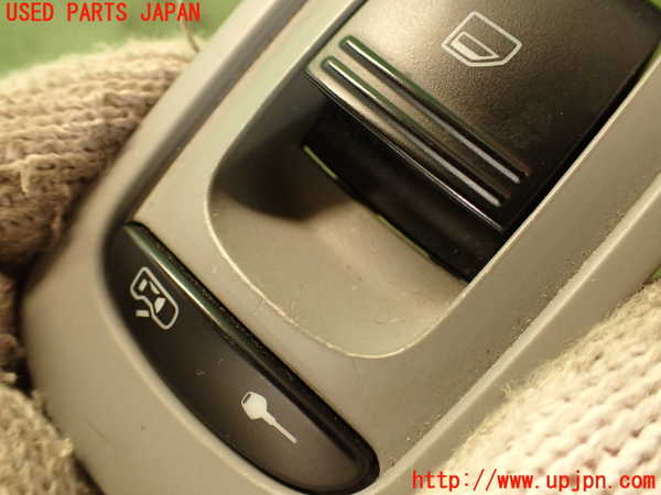 2UPJ-25906240]ポルシェ・カイエン ターボ(9PAM4851A)右前パワーウィンドウスイッチ 中古_m0002.jpg