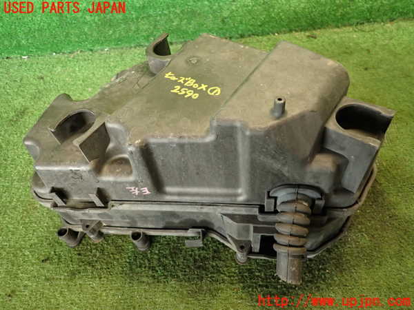 2UPJ-25906741]ポルシェ・カイエン ターボ(9PAM4851A)ヒューズボックス1 中古_m0002.jpg