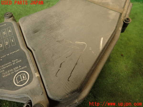 2UPJ-25906741]ポルシェ・カイエン ターボ(9PAM4851A)ヒューズボックス1 中古_m0003.jpg