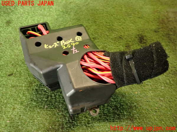 2UPJ-25906742]ポルシェ・カイエン ターボ(9PAM4851A)ヒューズボックス2 中古_m0002.jpg