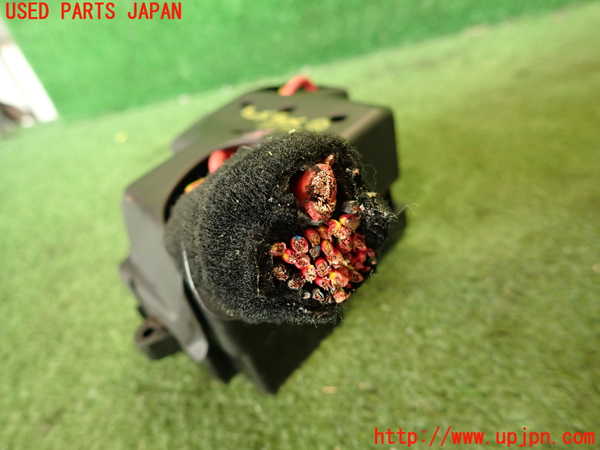 2UPJ-25906742]ポルシェ・カイエン ターボ(9PAM4851A)ヒューズボックス2 中古_m0003.jpg