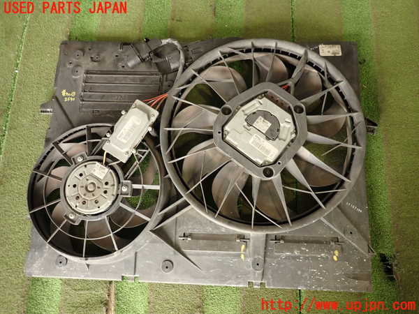 2UPJ-25906836]ポルシェ・カイエン ターボ(9PAM4851A)電動ファン1 中古_m0001.jpg