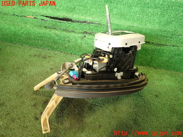 2UPJ-25907555]ポルシェ・カイエン ターボ(9PAM4851A)ATシフトレバー 中古_m0003.jpg