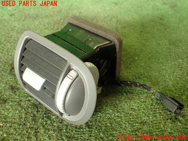 2UPJ-25907528]ポルシェ・カイエン ターボ(9PAM4851A)エアコン吹き出し口3 (右) 中古_m0001.jpg