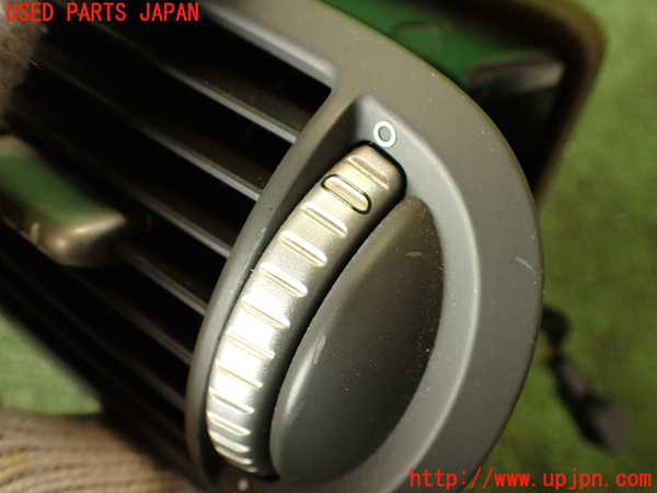 2UPJ-25907528]ポルシェ・カイエン ターボ(9PAM4851A)エアコン吹き出し口3 (右) 中古_m0003.jpg