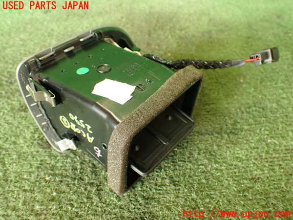 2UPJ-25907528]ポルシェ・カイエン ターボ(9PAM4851A)エアコン吹き出し口3 (右) 中古_m0004.jpg