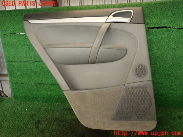 2UPJ-25901324]ポルシェ・カイエン ターボ(9PAM4851A)左後ドア内張り 中古_m0001.jpg