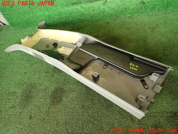 2UPJ-25907665]ポルシェ・カイエン ターボ(9PAM4851A)右センターピラートリム 中古_m0005.jpg