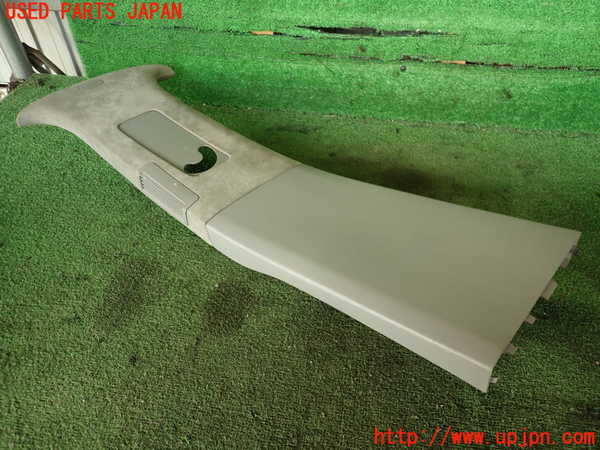 2UPJ-25907670]ポルシェ・カイエン ターボ(9PAM4851A)左センターピラートリム 中古_m0001.jpg
