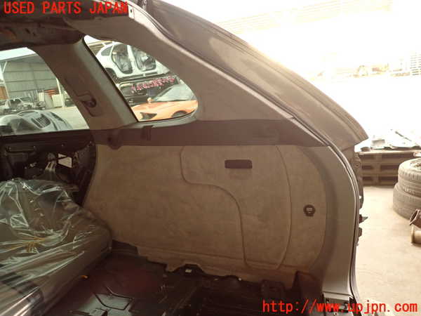 2UPJ-25907675]ポルシェ・カイエン ターボ(9PAM4851A)右リアピラートリム 中古_m0001.jpg