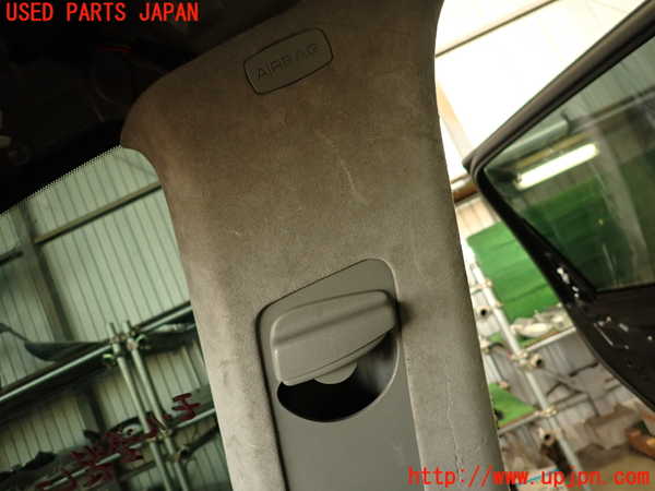 2UPJ-25907680]ポルシェ・カイエン ターボ(9PAM4851A)左リアピラートリム 中古_m0003.jpg