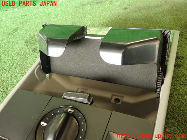 2UPJ-25906411]ポルシェ・カイエン ターボ(9PAM4851A)ルームランプ1 (真中) 中古_m0002.jpg
